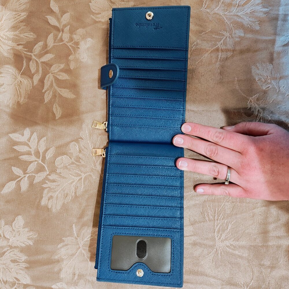Travelambo Blue Travel Wallet, New Without Tags - Picture 4 of 8